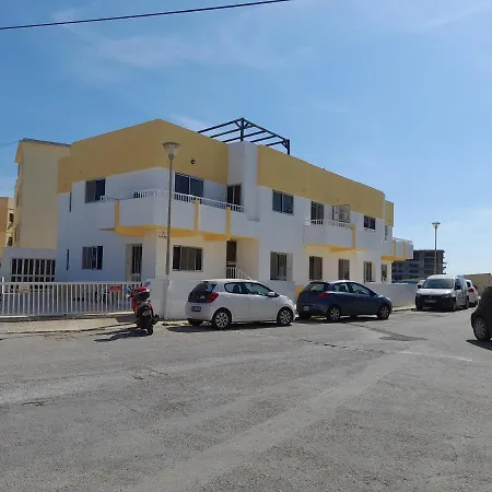Sunshine Holiday 6 With Spectacular Seaviews