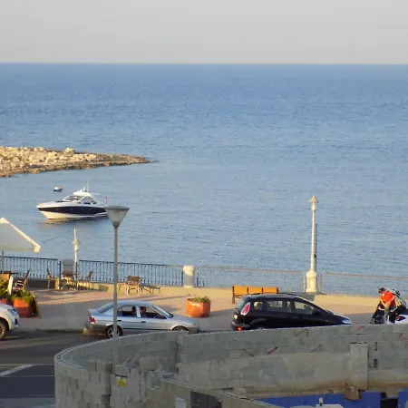 Sunshine Holiday 6 With Spectacular Seaviews Apartamento *